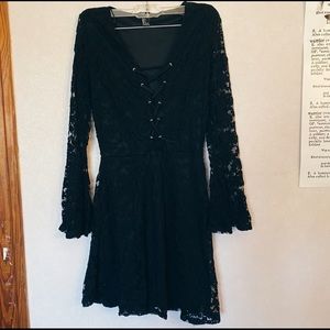 ⚡️NWT forever 21 black lace dress⚡️